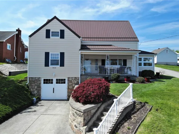 809 W Vine St, Mount Pleasant, PA 15666