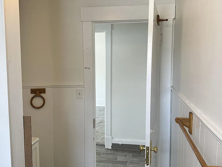 521 Adams St #5 — Photo 15