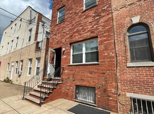 2509 S 16th St #2F, Philadelphia, PA 19145
