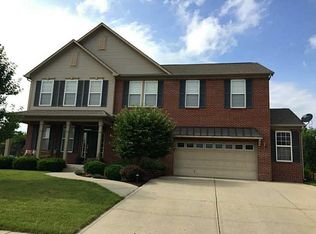 6828 Roundrock Ct, Avon, IN 46123