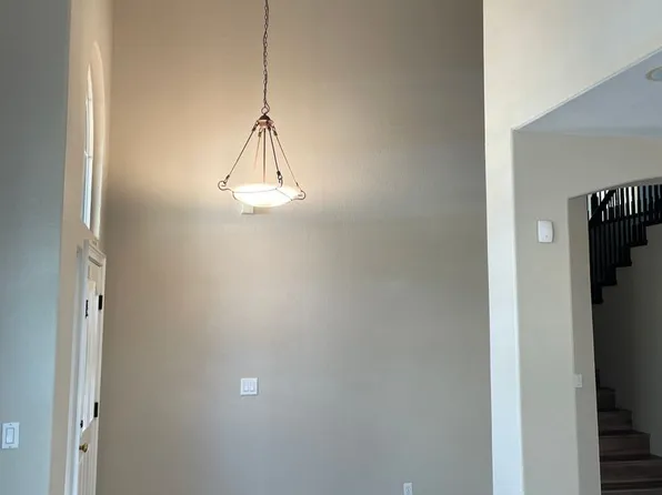 6102 Canyon Rim Dr, Rocklin, CA 95765