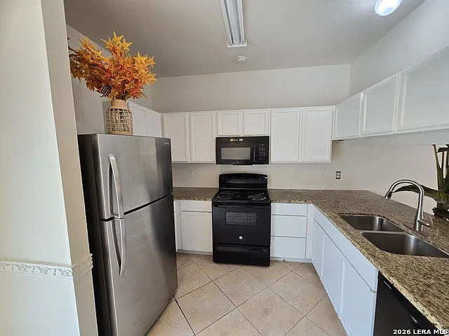 1803 White Magnolia — Photo 7