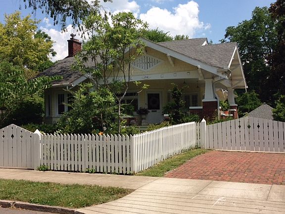 4th image of 1716 Emoriland Blvd