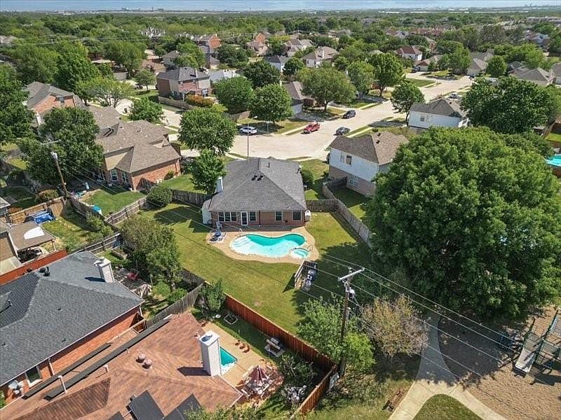 1st image of 301 Attaway Dr