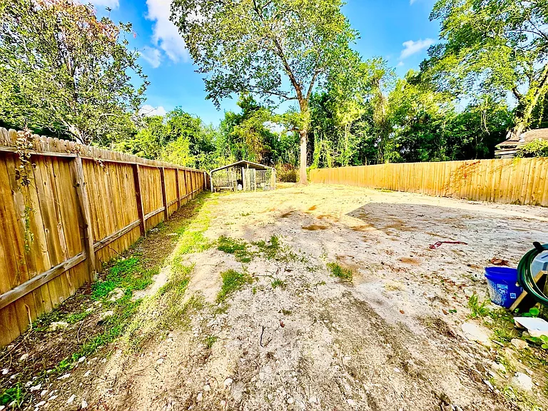 19422 Borders Dr — Photo 6