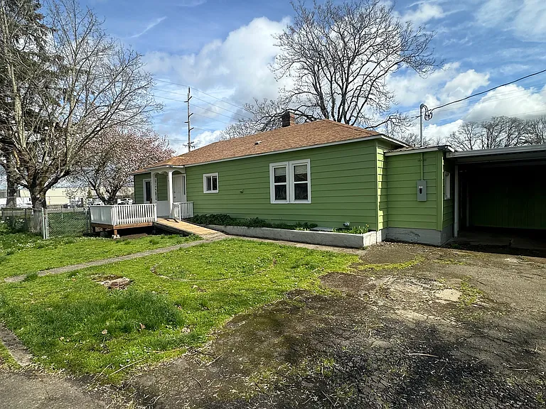 1740 Oxford St SE #9 — Photo 26