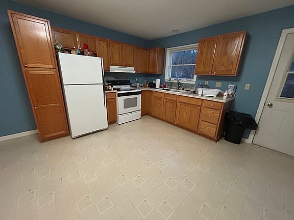 2nd image of 203 Hopewell Dr