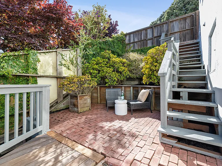333 Roosevelt Way #A — Photo 23