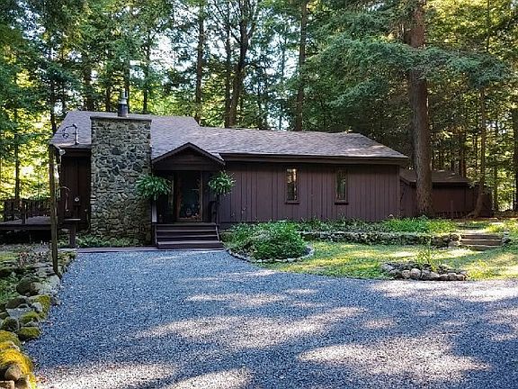 5th image of 16 Isle Harbour Dr