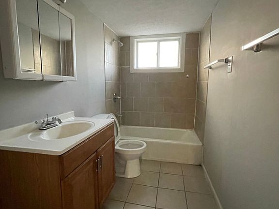 2nd image of 3404 Shagbark Rd APT 4