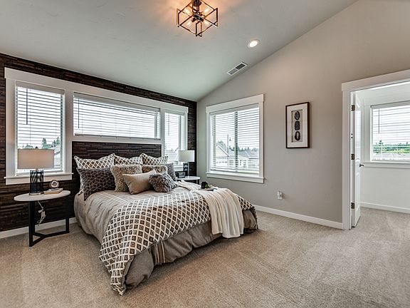 3rd image of 5705 SE 79th Ave