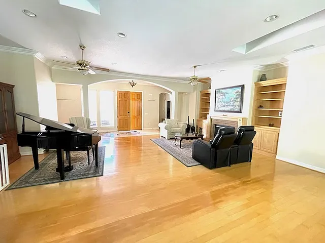 11704 Eastfield Rd — Photo 34