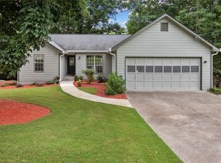 5695 Princeton Oaks Dr, Sugar Hill, GA 30518