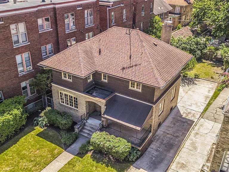349 College Ave SE — Photo 3