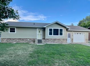 814 7th Ave W, Mobridge, SD 57601