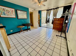 440 Lewers St APT 904, Honolulu, HI 96815