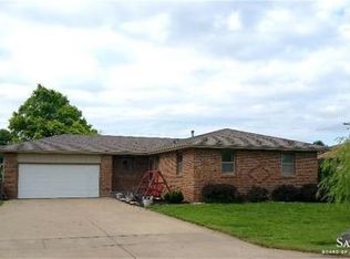405 Gail Dr, Salina, KS 67401