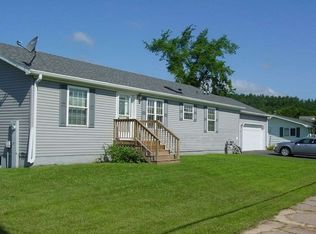 1015 Quinnesec St, Quinnesec, MI 49876