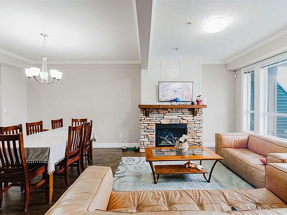 3rd image of 6026 Lindeman St #16