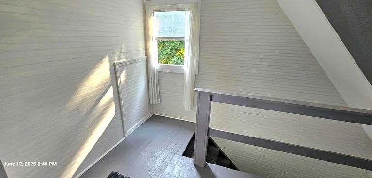 233 Lester Ave #2L — Photo 8