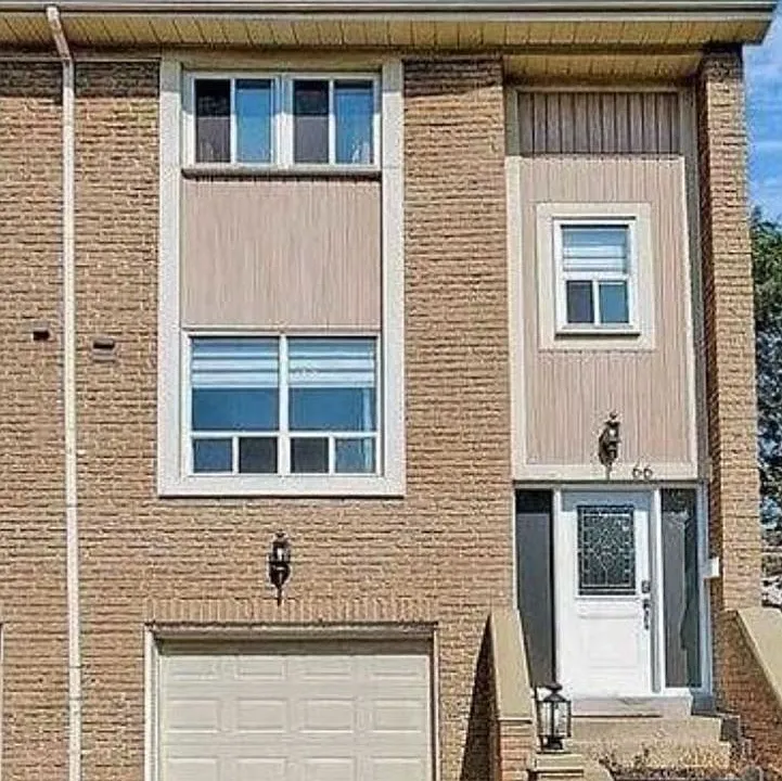 66 Stonehill Ct