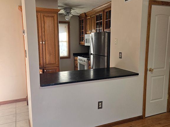 5th image of 127 Hillvue Dr