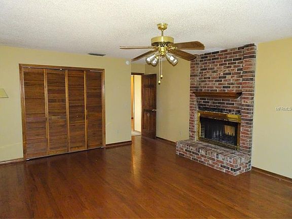 5th image of 32 Bass Lake Dr