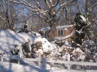 225 Lower Sheep Pasture Rd, East Setauket, NY 11733