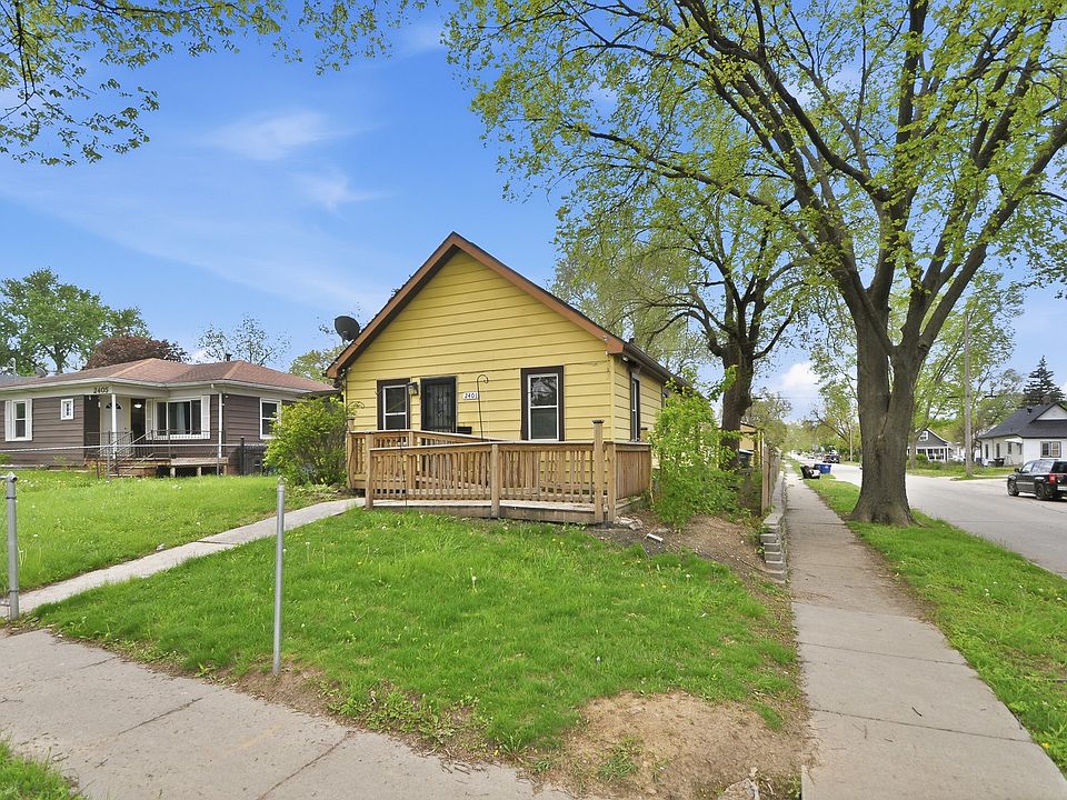 1st image of 2401 Maple St