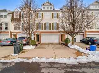 8084 Whispering Wind Ln, Manassas, VA 20111