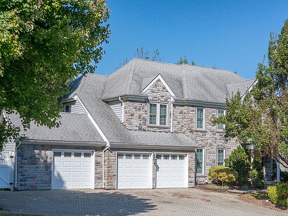 2nd image of 3339 Sturbridge Ave