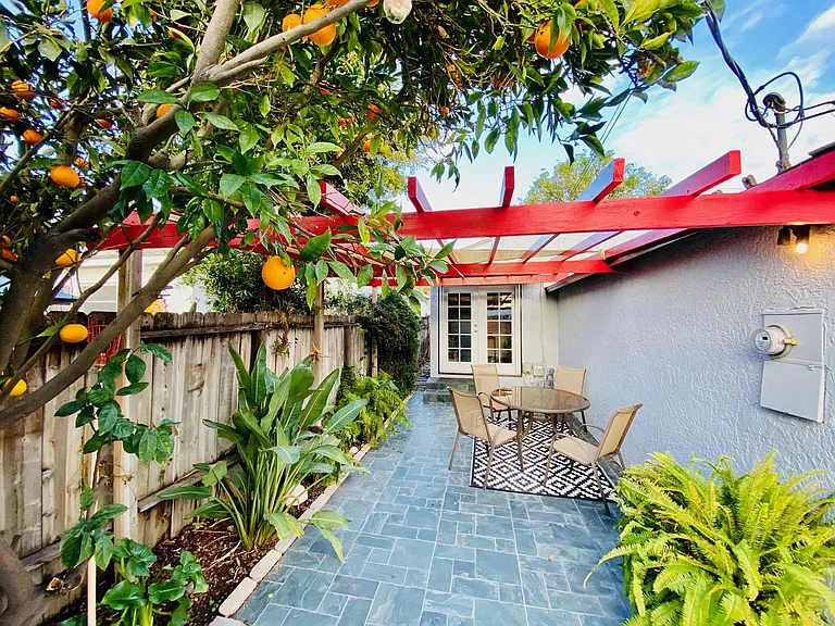 4919 S Centinela Ave — Photo 21