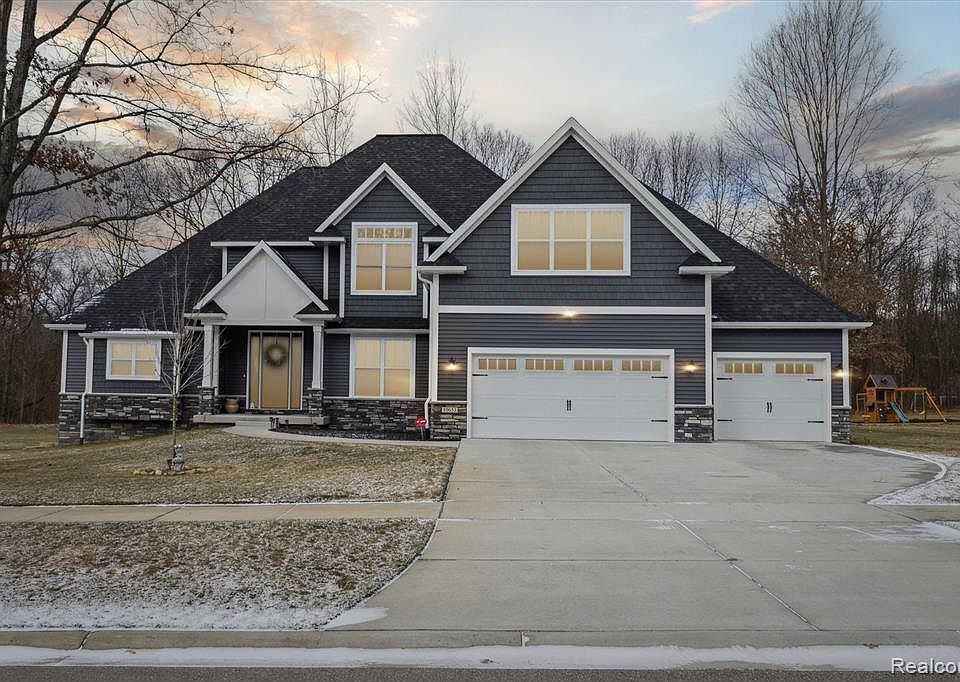 1st image of 10653 Mystic Heights Trl