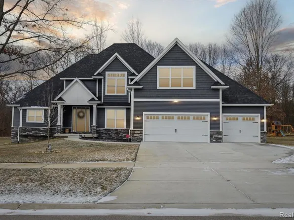 10653 Mystic Heights Trl, Mattawan, MI 49071