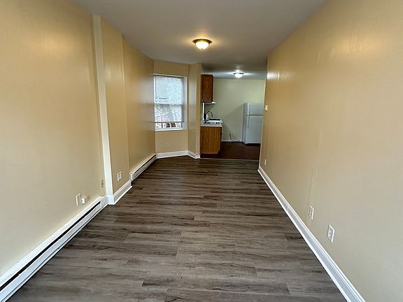 3rd image of 72 Mill River St #Am