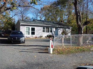 653 Doane Ave, Bellport, NY 11713