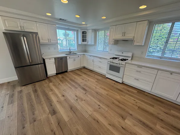 8202 Palm St, Lemon Grove, CA 91945