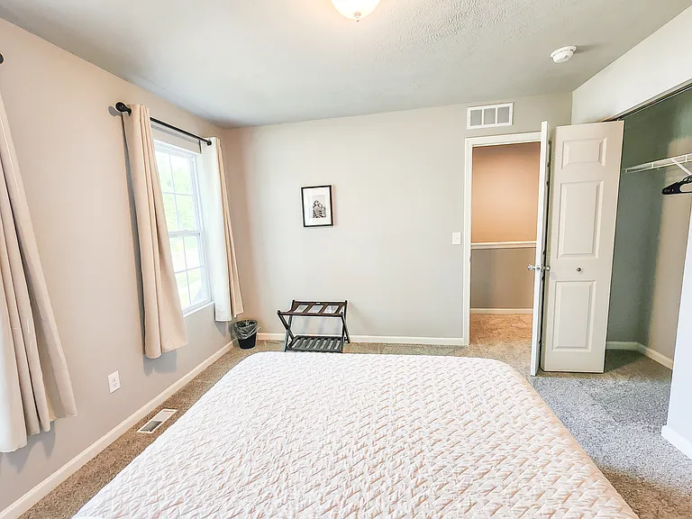 918 Forest St — Photo 30