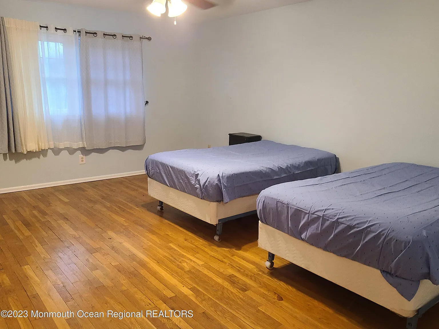 4 bed, 3.5 bath, 2415 sqft, $4,200 — Photo 4