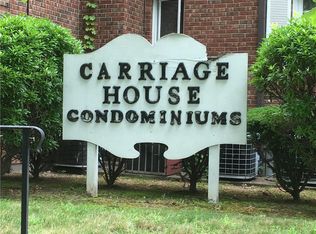 454 E Center St APT 1, Manchester, CT 06040