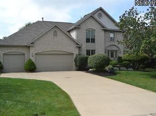2786 Chalford Cir NW, North Canton, OH 44720