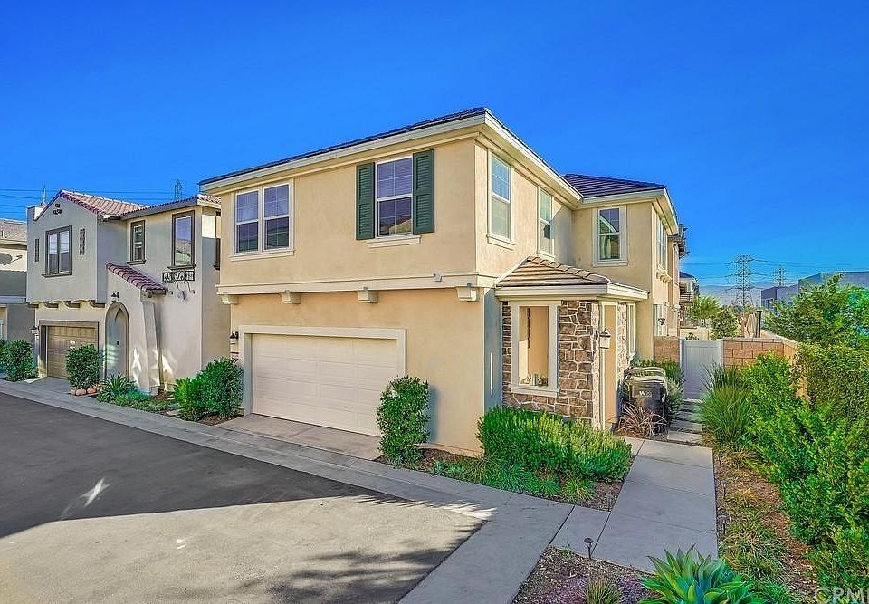 1st image of 6049 Sendero Ave