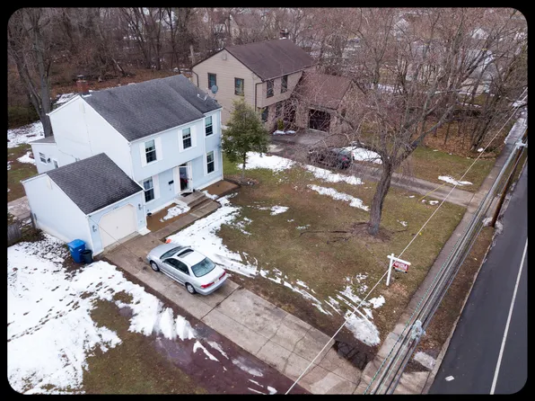 1307 Cinnaminson Ave, Cinnaminson, NJ 08077