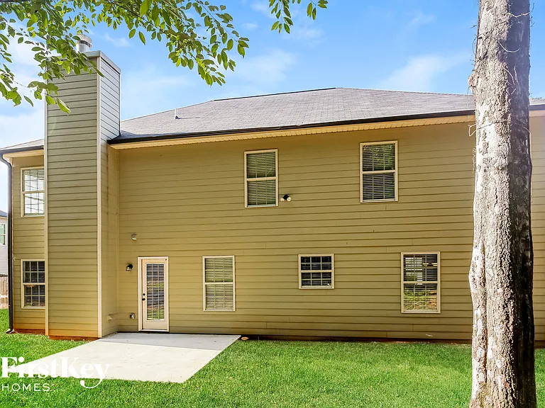 611 Peachtree Rd — Photo 15