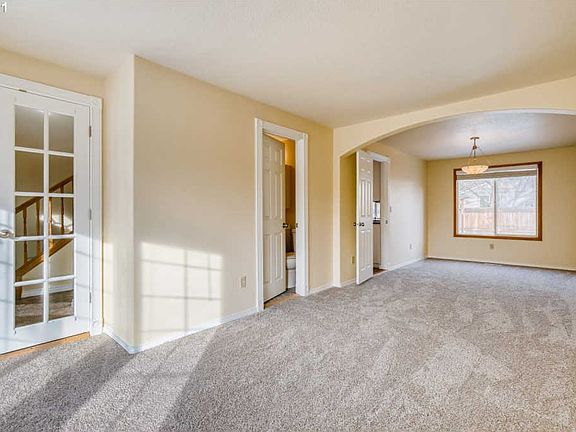 5th image of 1815 SE 169th Ave