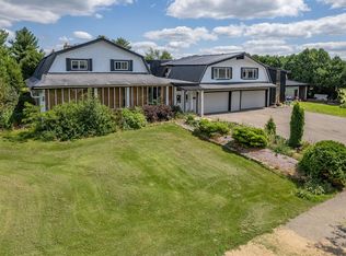 W7194 Geier Rd, Wonewoc, WI 53968