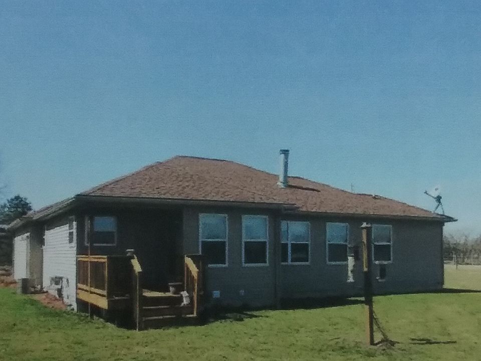 2nd image of 14209 Byron Rd