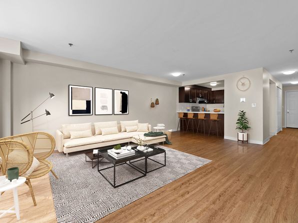 43 Smith St #S002B