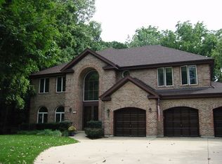 925 Doral Dr, Bartlett, IL 60103