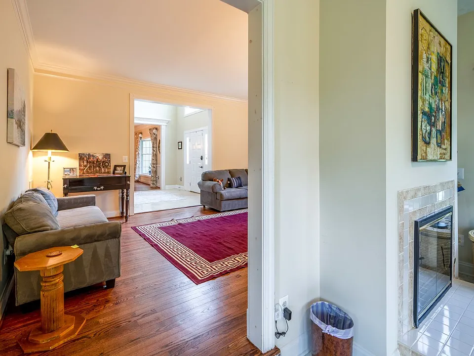 1115 Amanda Dr